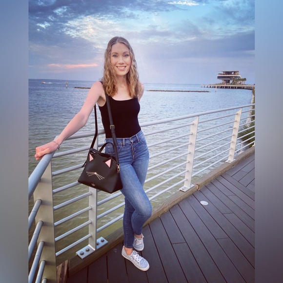 Meet Me 😆 - Picture 16 of 16